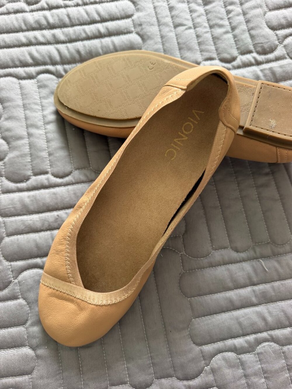 Vionic Caroll Womens Flats Taupe Tan Flats - Size